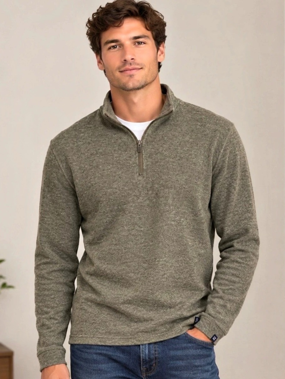 Classic GAP men’s quarter zip pullover in heathered olive/gray color. Mock neck
